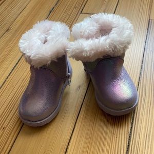 Toddler purple-sparkle snow boot.